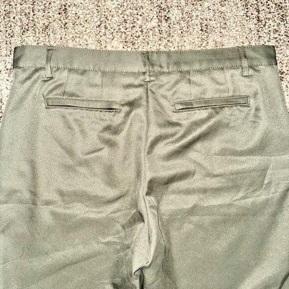 Vince Camuto Men's Performance Polyester Shorts in Solid Olive Green Size 36 - Picture 8 of 8